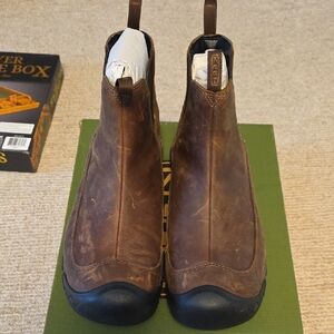 KEEN Men's SIZE 11 Brown Ankle Boots